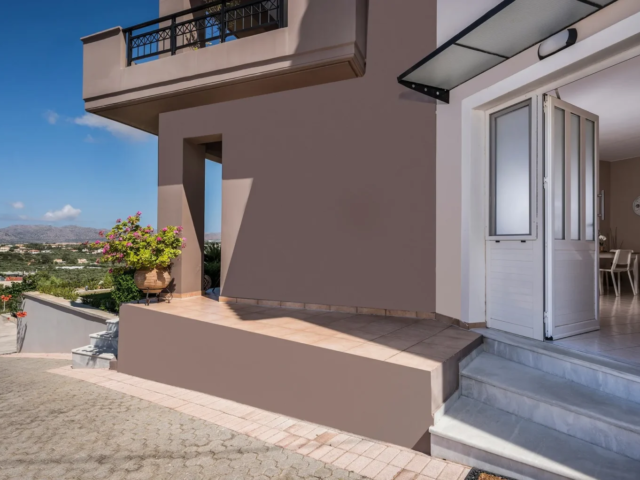 Ladakis21 364 1536x1022